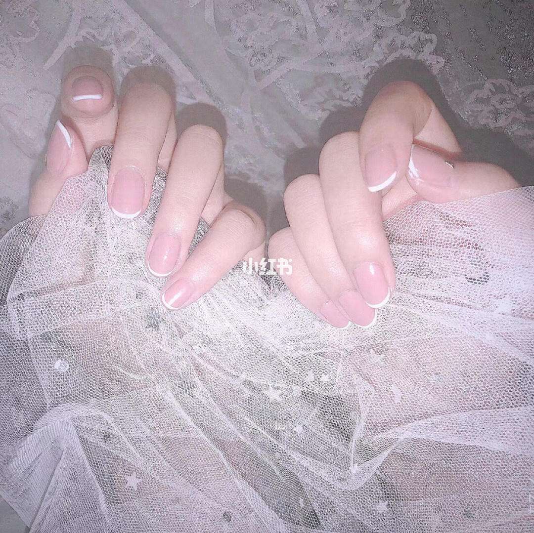 美甲法甲边_美甲法式边有几种